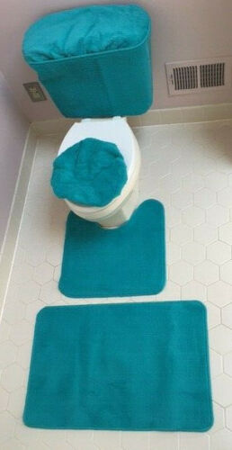 5 PIECE BATH RUG, CONTOUR, LID, TANK LID and TANK COVER SET