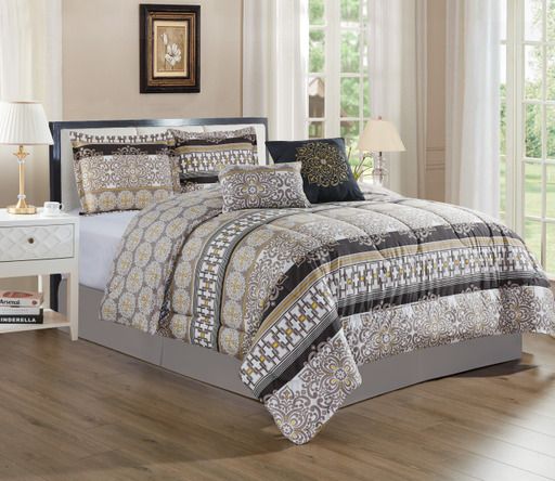 Maddalena 5 Piece Comforter Set Includes 2 Pillow Shams and 2 Throw Pillows
